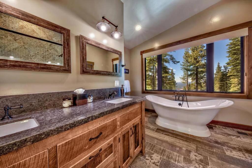 Villa Blue Mountain Majesty à Truckee Extérieur photo
